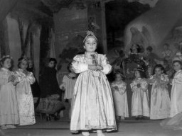 Spettacolo dalle suore Mina Lugli 1953